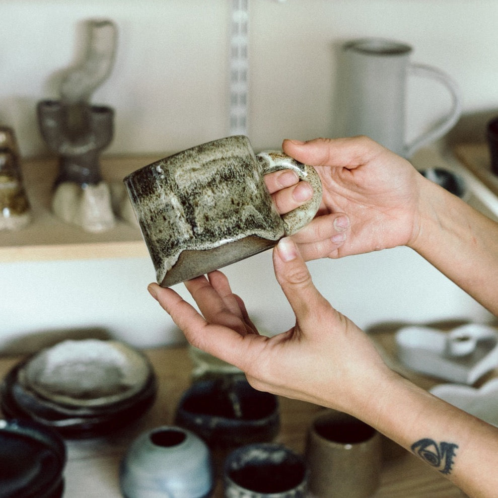 Try out ceramic-Make your own coffee cup.